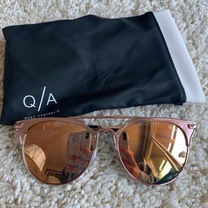 Quay Australia pink mirrored sunglasses like new !